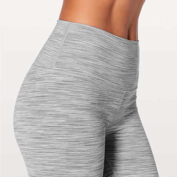 Lululemon Wunder Under Hi-Rise Tight Full-On Luon 28" - Picture 3 of 11